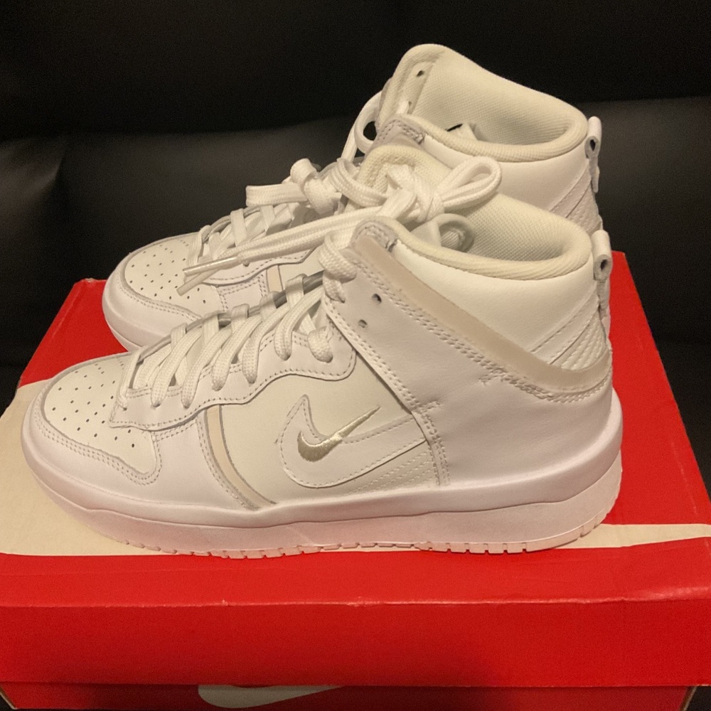 Women Nike Dunk High Low Summit White/ White Sail Size 8 - Picture 2 of 8